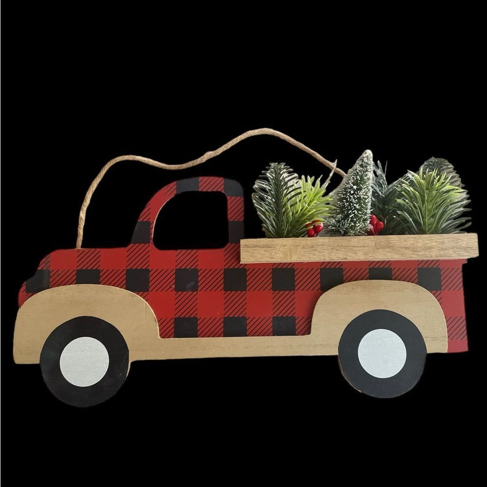 Christmas Time’s A Coming with this Adorable Buffalo Checked Wall Hanging